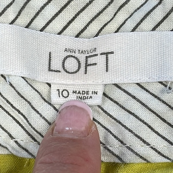 Loft Mid Rise Chino Shorts Bright Fun Yellow Summer Cotton Sz 10 - Picture 5 of 10